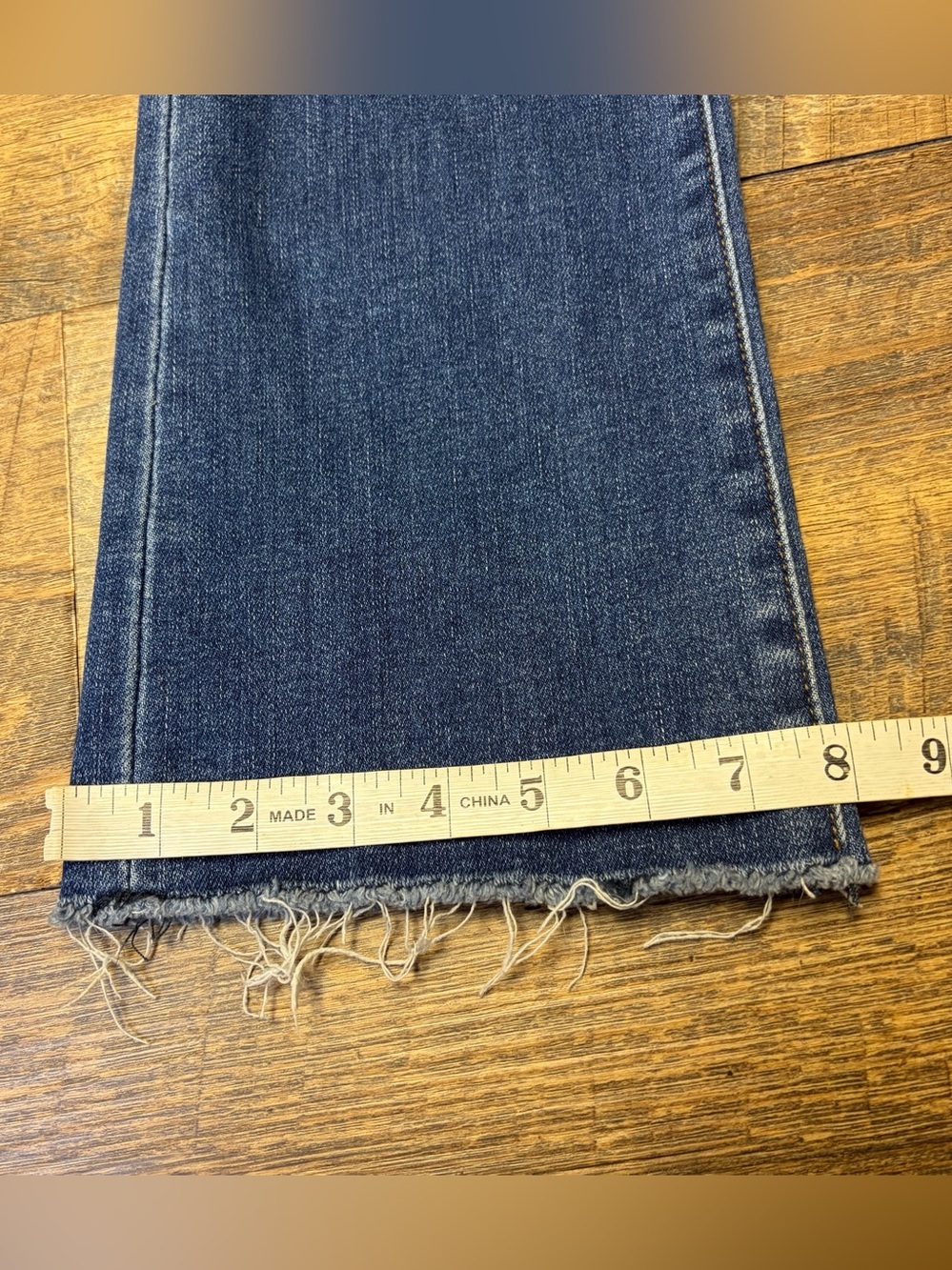 Lovervet By Vervet Jeans Women’s 27/5 Boot Cut Stretch Denim Raw Hem Mid Rise - Picture 3 of 9